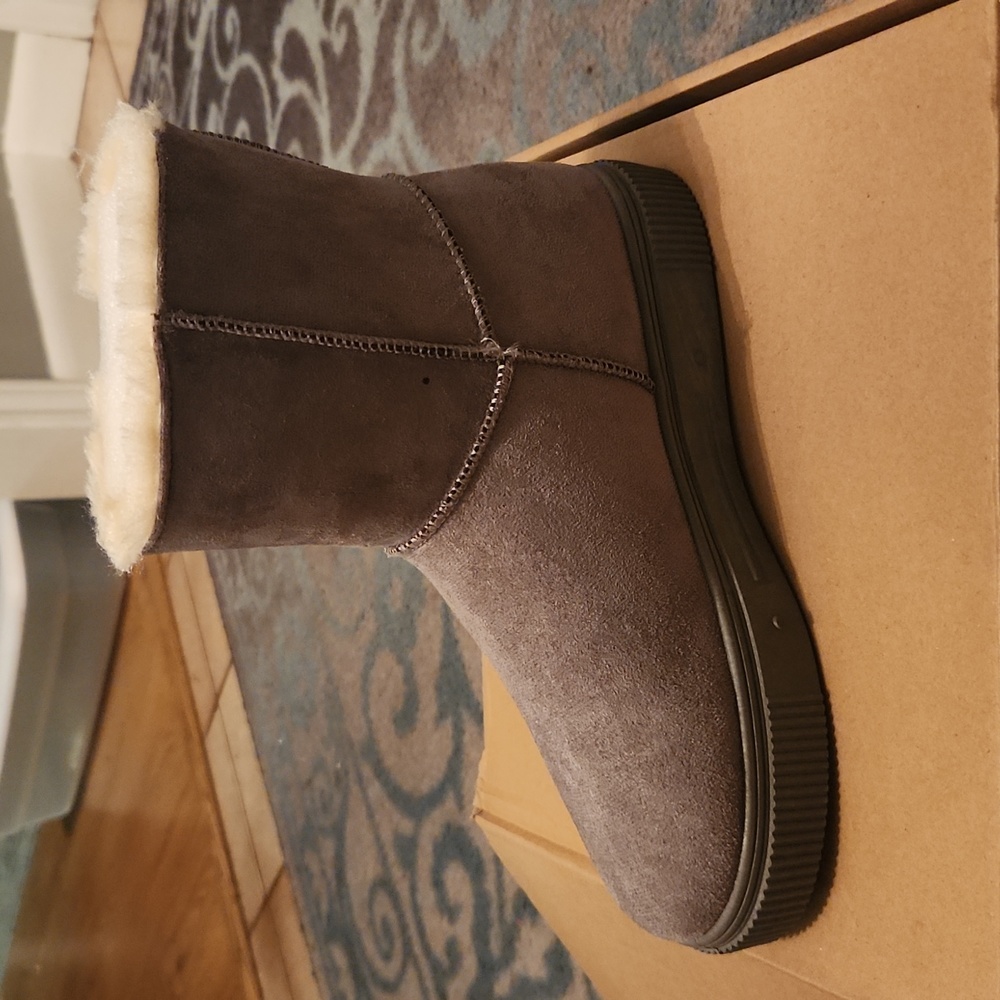 Cute gray boots